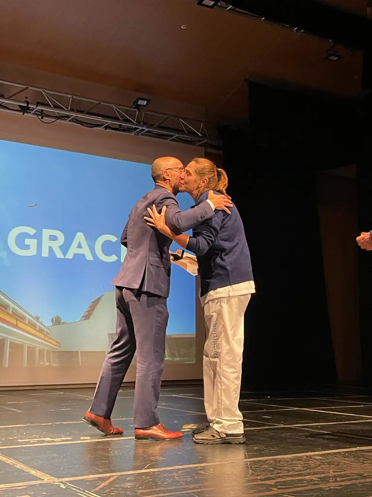 Homenaje a las víctimas de la pandemia y reconocimiento a profesionales y voluntarios